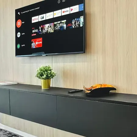 Skyline Views Lägenhet