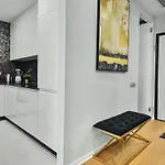 Skyline Views شقة بوخارست