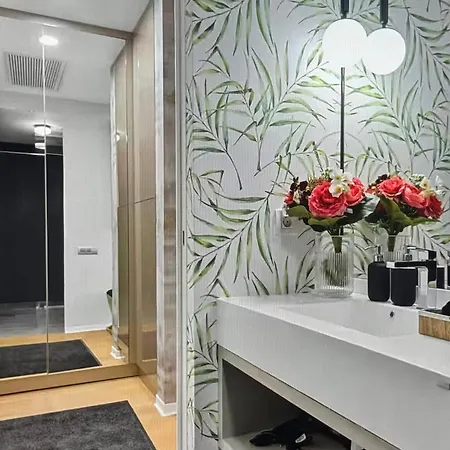 Skyline Views 公寓